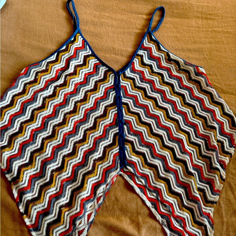 Charming Charlie scarf cut top